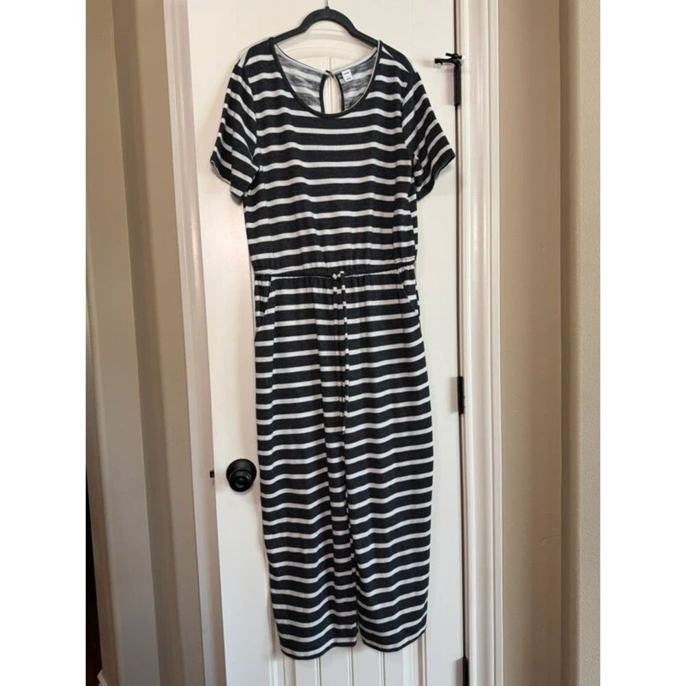 Old Navy Striped Wide Leg Jumpsuit Womens Large Grey White Short Sleeve Pocket